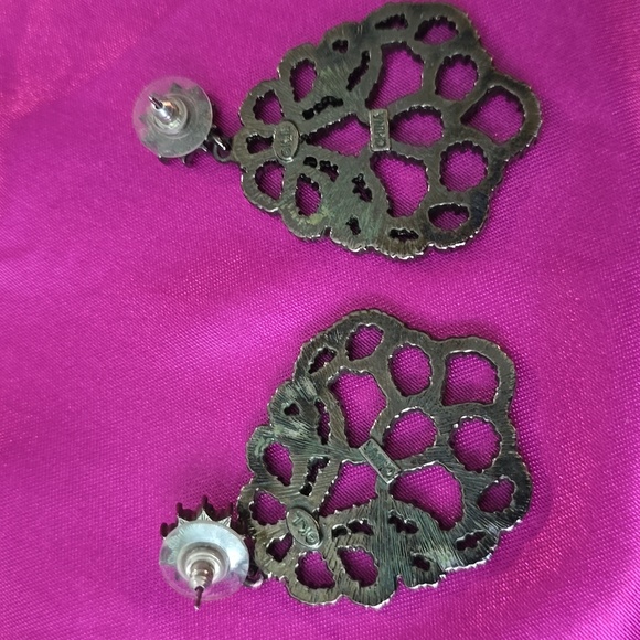 KJL  Sparkling Earrings - Picture 2 of 3